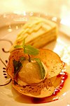  Green apple and french crepe gateau with its salted butter caramel at the March of Dimes Gourmet Gala 2004 at the Pierre Hotel in Manhattan on October 18, 2004. photo by Rob Rich copyright 2004  516-676-3939 robwayne1@aol.com