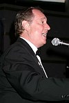 Neil Sedaka at the Pratt Legends Scholarship Benefit Gala Dinner at the Rainbow Room on 5-25-04<br>photo by Rob Rich copyright 2004<br>516-676-3939<br>robwayne1@aol.com