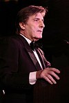 Honoree Emanuel Ungaro at the Pratt Legends Scholarship Benefit Gala Dinner at the Rainbow Room on 5-25-04<br>photo by Rob Rich copyright 2004<br>516-676-3939<br>robwayne1@aol.com